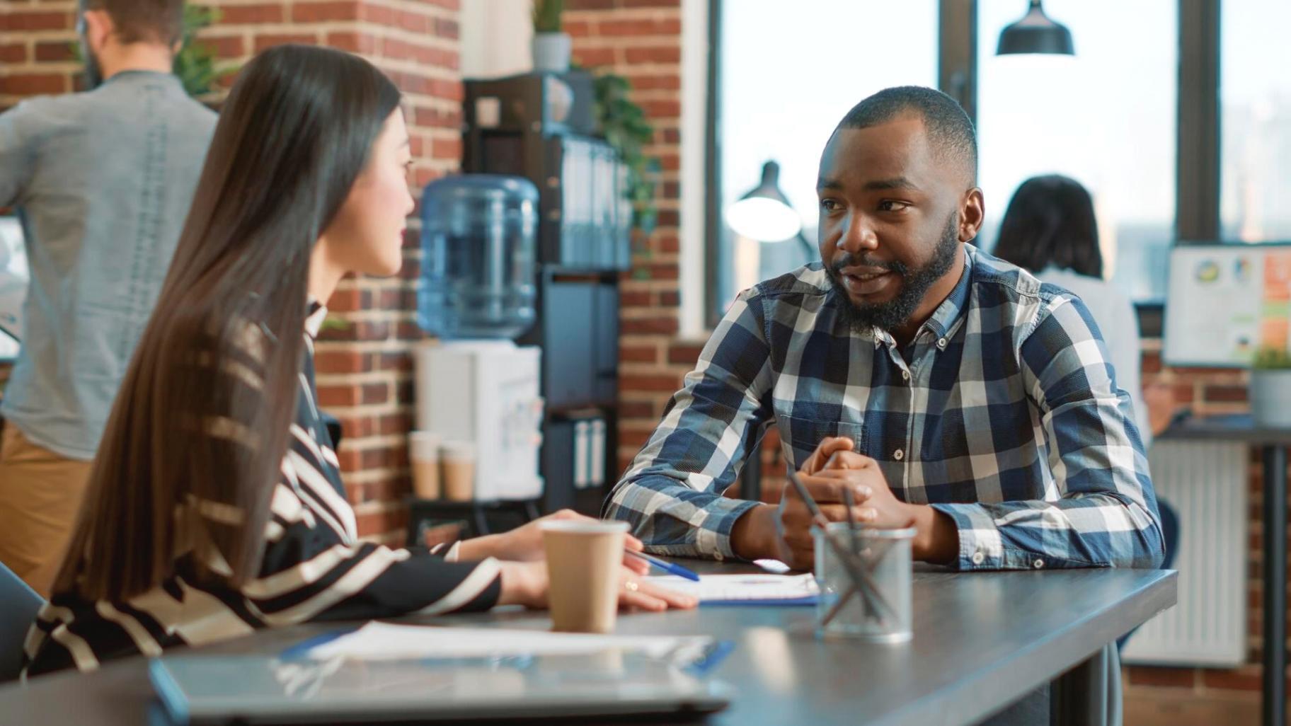 Interaktive Übungen und Marktanalyse